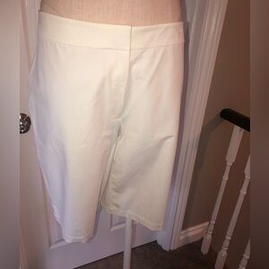 Lafayette 148 New York Shorts white size 14